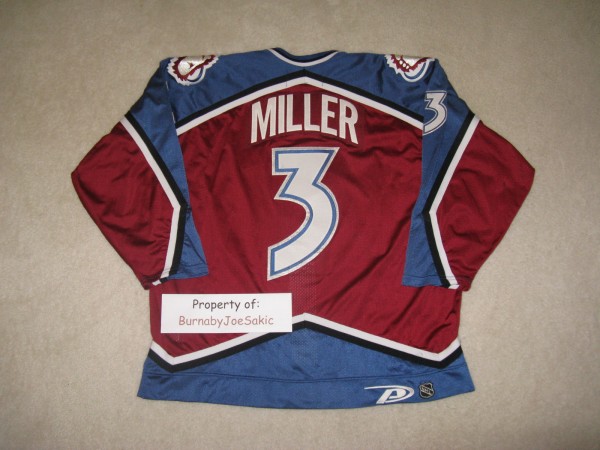 Aaron Miller 1999-2000 Burgundy Pro Player back